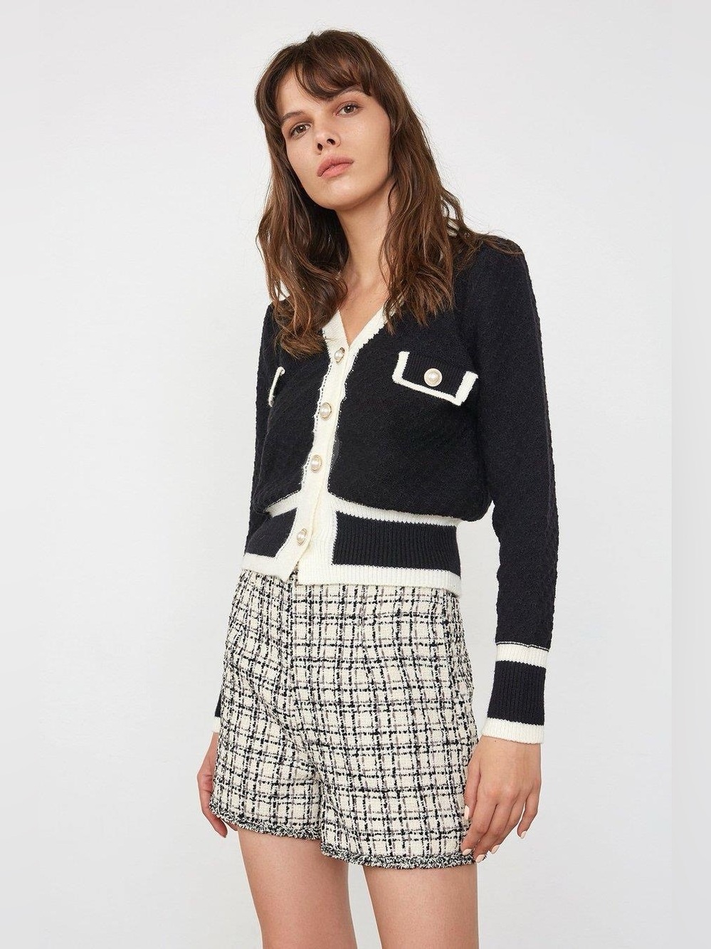 J.ING Black White Contrast Trim Boucle Knit Pearl Button Cardigan Sweater - Picture 3 of 10